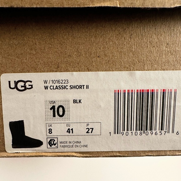 NWB UGG BOOTS | SZ 10 - Picture 5 of 6